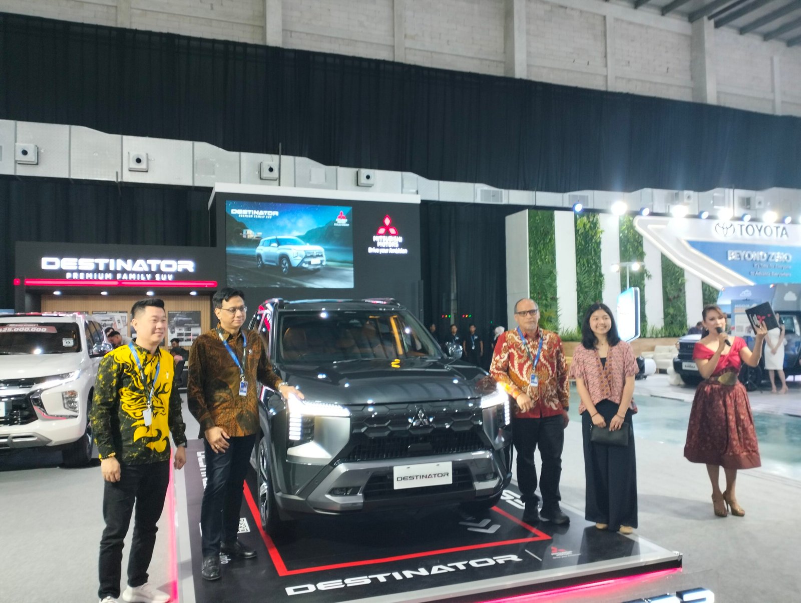 Opening Booth Mitsubishi 
