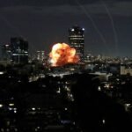 Foto: Serangan Iran di Tel Aviv (Sumber: cnbcindonesia.com/REUTERS/Gideon Markowicz)